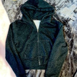 Brandy Melville cropped zip up